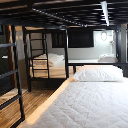 Rak Khun Hostel Chiang Mai Bagian luar foto