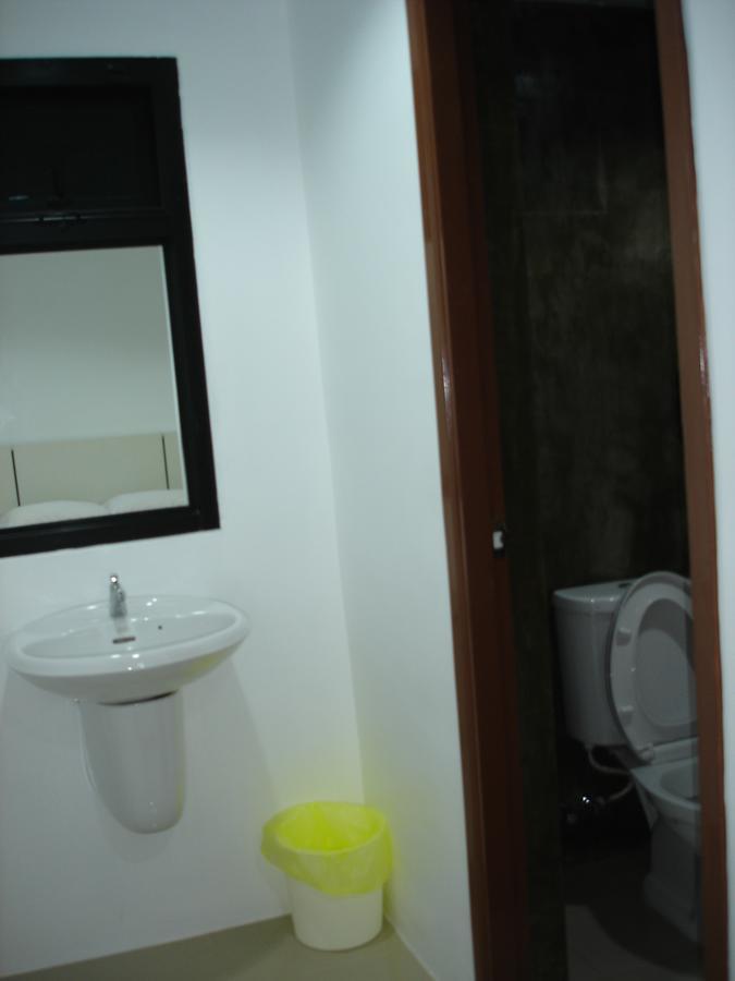Rak Khun Hostel Chiang Mai Bagian luar foto