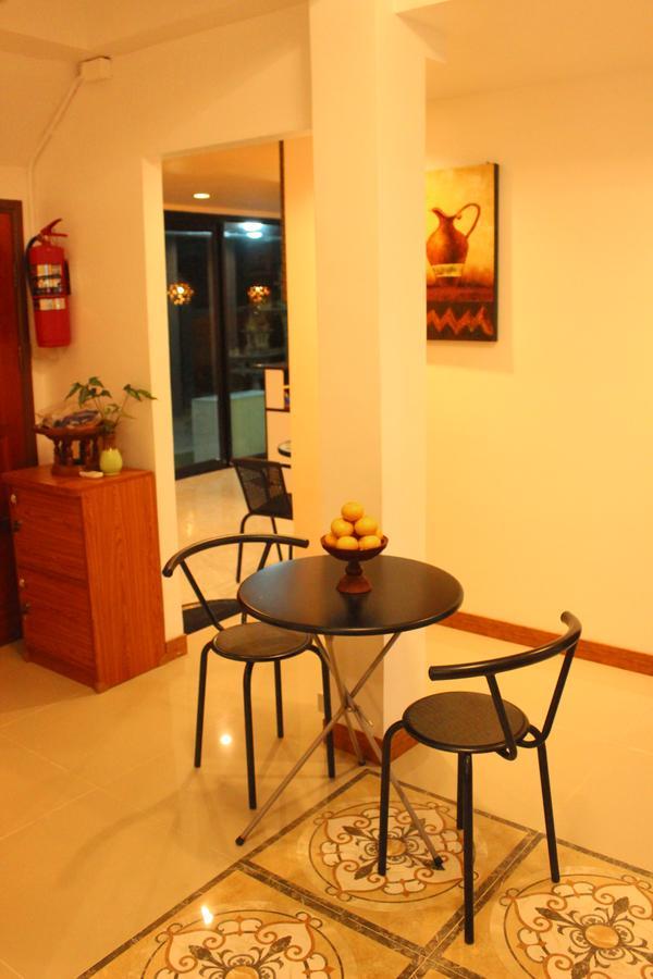 Rak Khun Hostel Chiang Mai Bagian luar foto