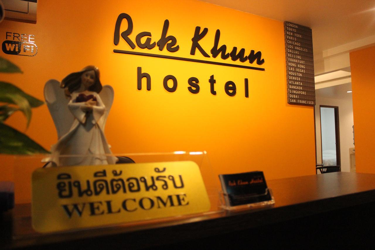 Rak Khun Hostel Chiang Mai Bagian luar foto