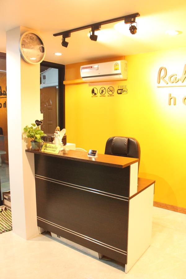 Rak Khun Hostel Chiang Mai Bagian luar foto
