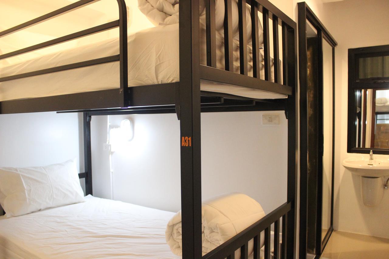 Rak Khun Hostel Chiang Mai Bagian luar foto