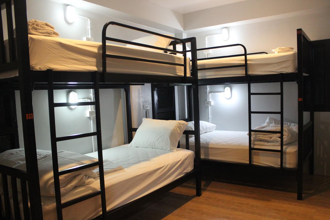 Rak Khun Hostel Chiang Mai Bagian luar foto
