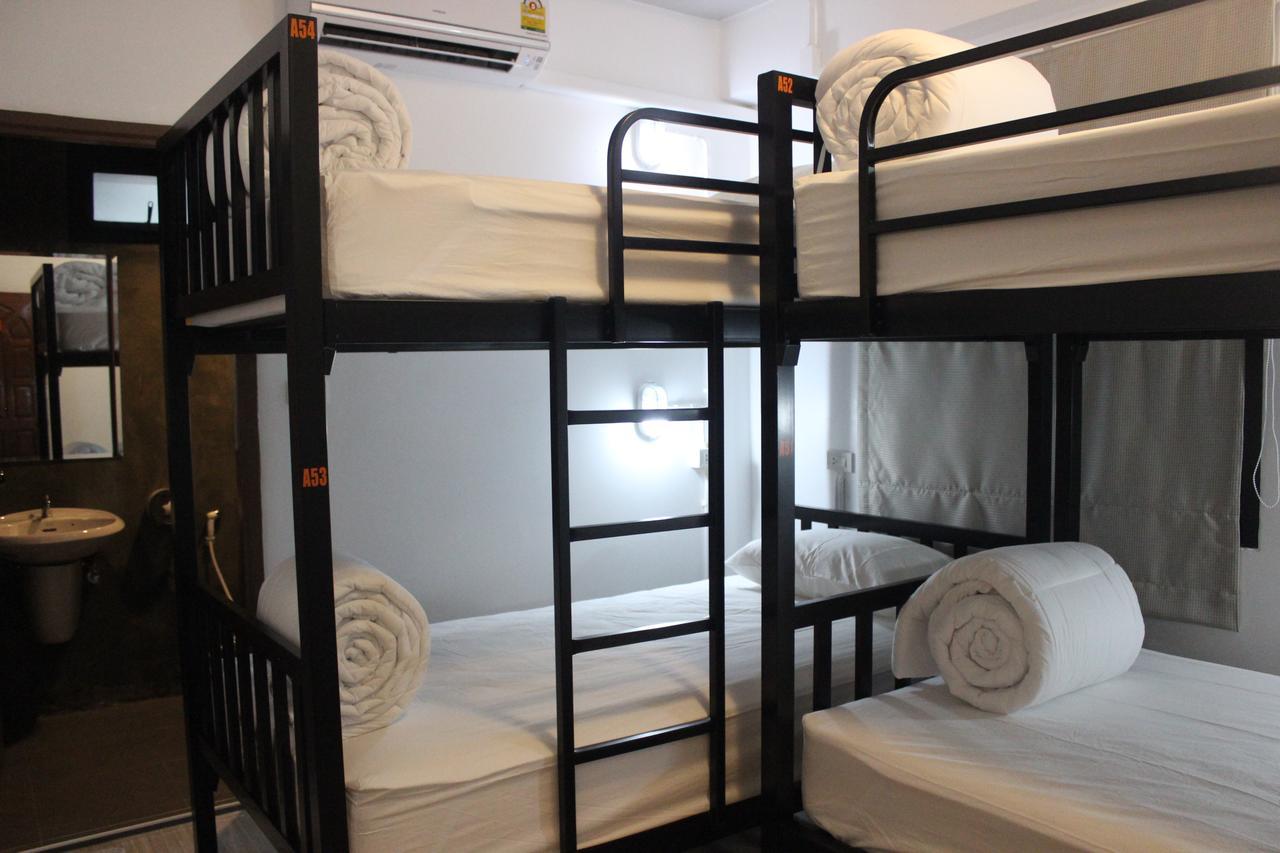 Rak Khun Hostel Chiang Mai Bagian luar foto